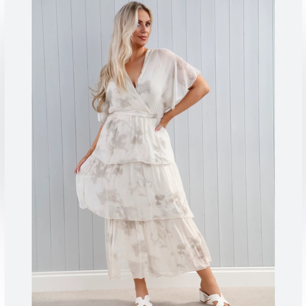 Milio-Milano Italian silk Med / gauze cream w gray print tiered maxi dress